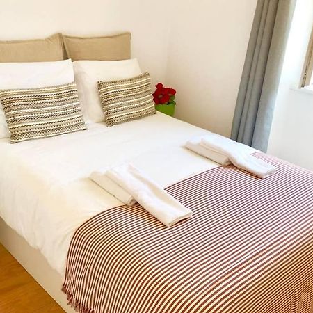 32 3 - Lisbon City Life Private Apartment, Bairro Alto Esterno foto