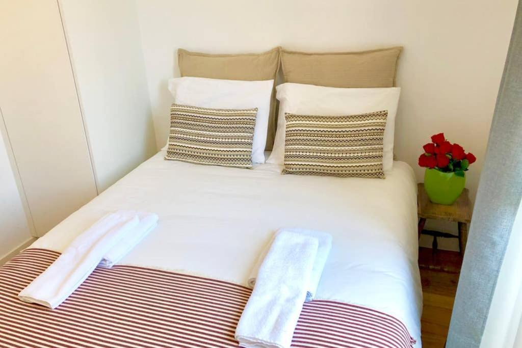 32 3 - Lisbon City Life Private Apartment, Bairro Alto Esterno foto