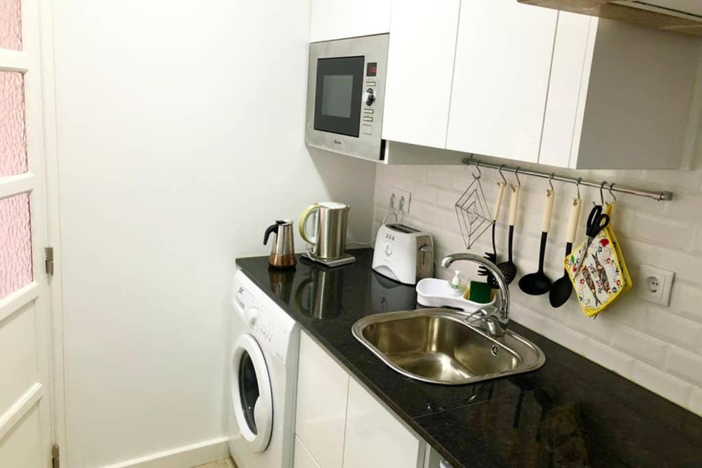 32 3 - Lisbon City Life Private Apartment, Bairro Alto Esterno foto