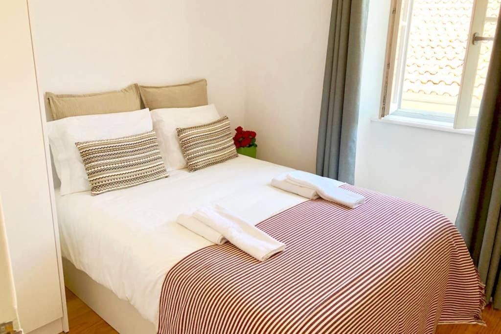 32 3 - Lisbon City Life Private Apartment, Bairro Alto Esterno foto