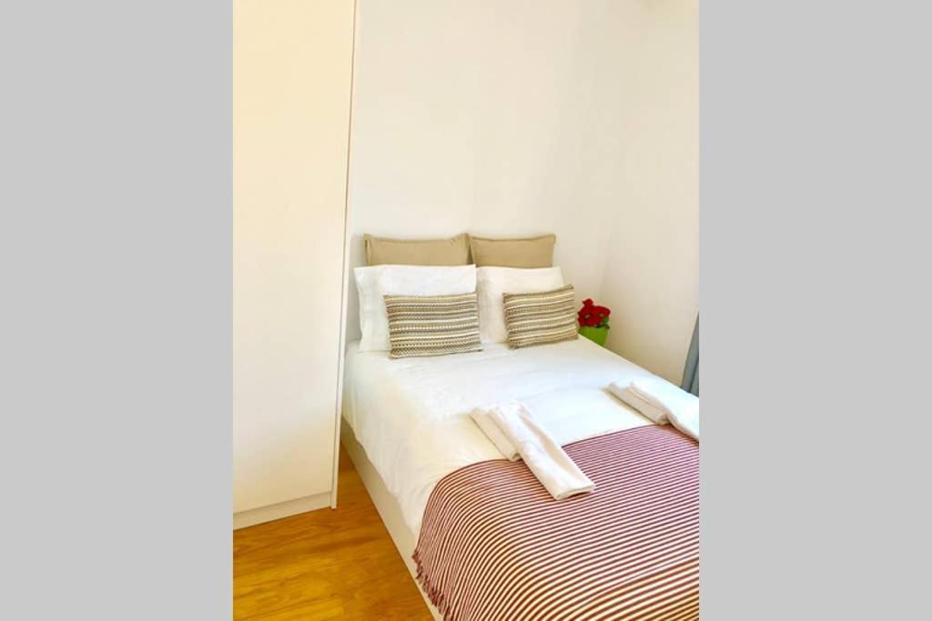 32 3 - Lisbon City Life Private Apartment, Bairro Alto Esterno foto